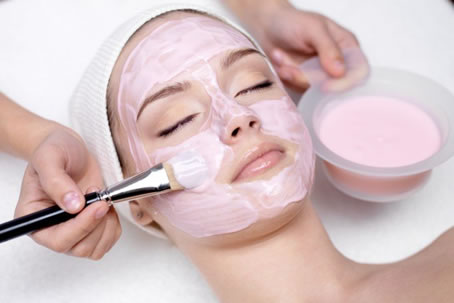 COLLAGEN FACIAL